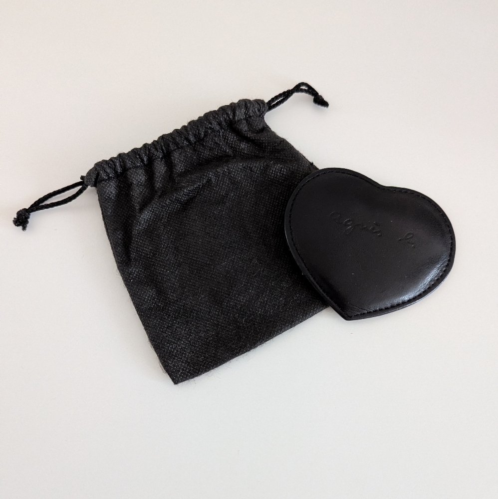 S O L D🏷️Agnes B. black leather small heart shape mirror - Picture 4 of 5